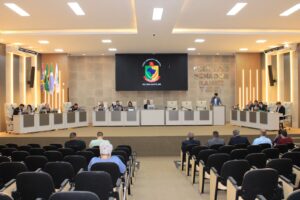 Sessão da Câmara tem debates e intensa atividade parlamentar em votações de projetos de interesse da população