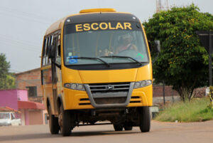 Justiça obriga prefeitura a buscar aluna do maternal 60 km longe da escola.