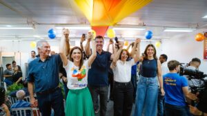 Ao lado de Riedel e Azambuja, Viviane Luiza inicia campanha para deputada federal